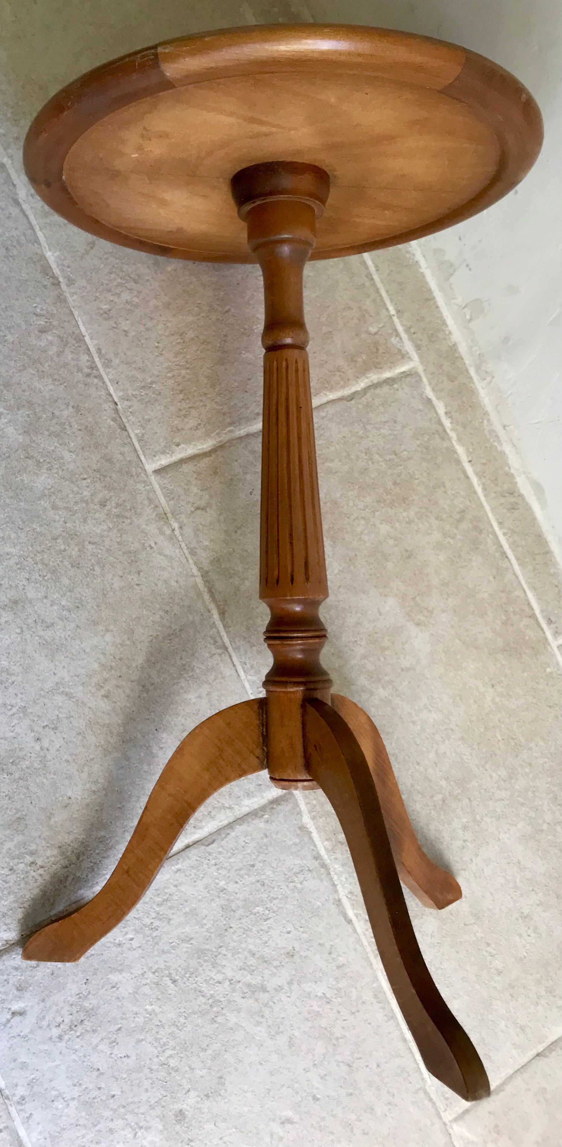 Vintage tripod pedestal