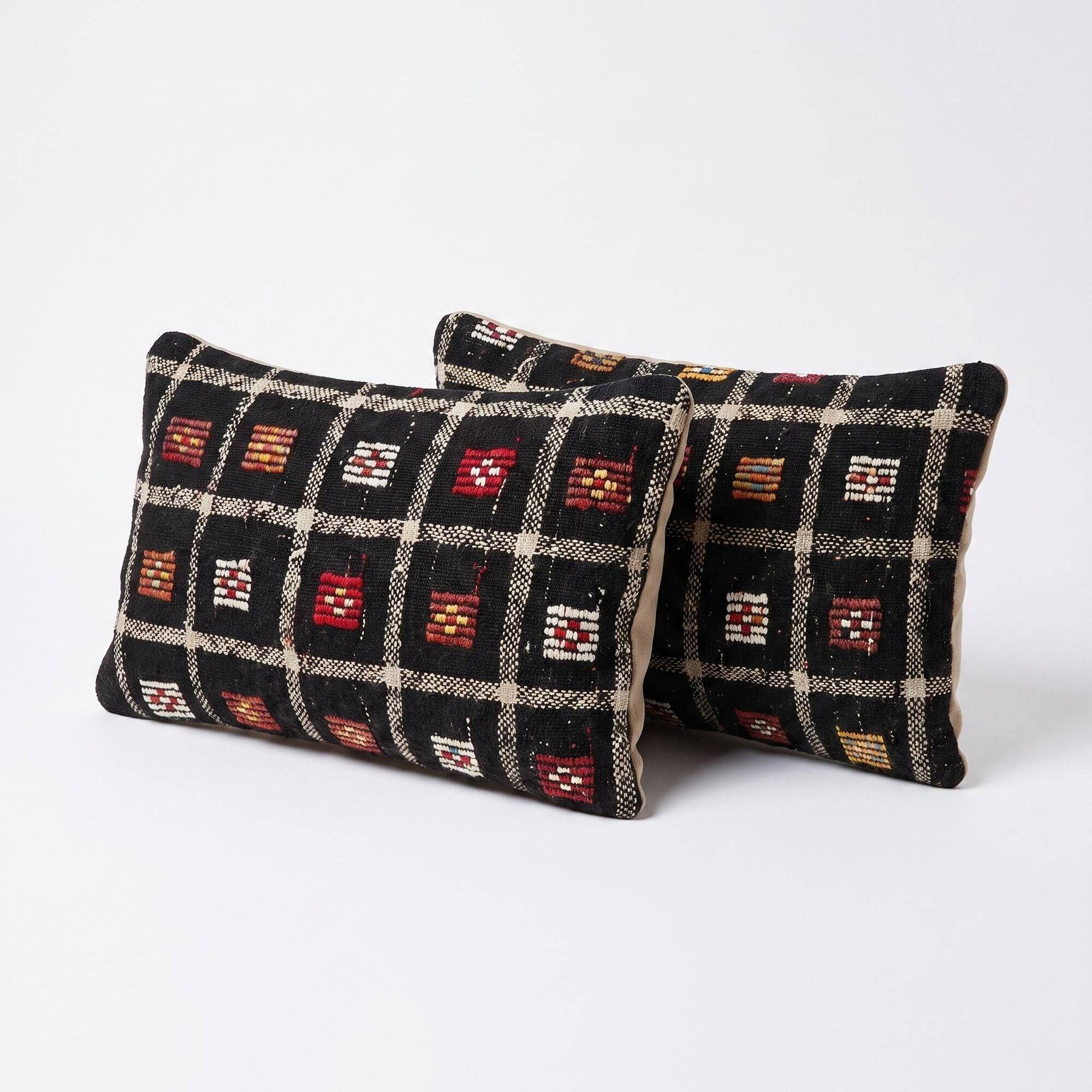 Set of 2 vintage kilim cushion covers 41x61 cm