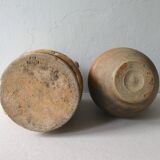 Lot de 2 pichets anciens en grès