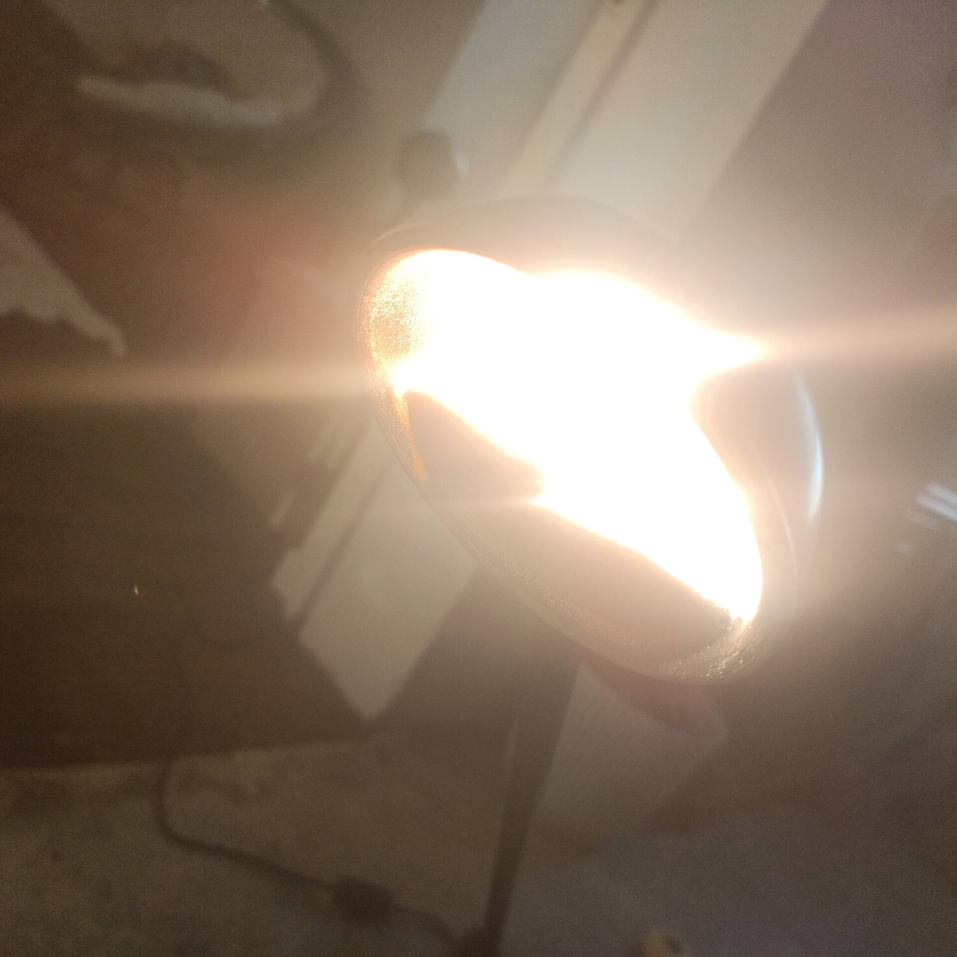 Desk lamp with a balance arm, Fase
