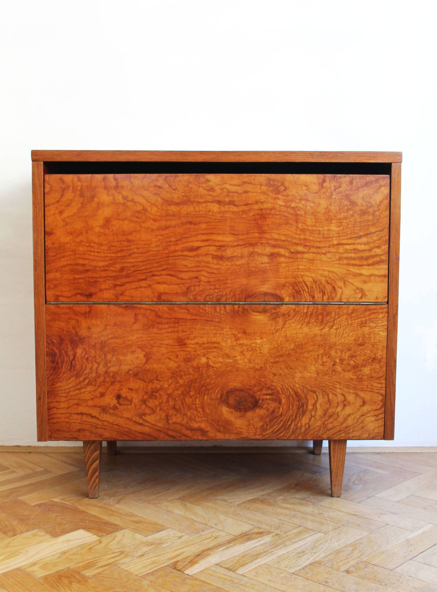 Commode des années 1950