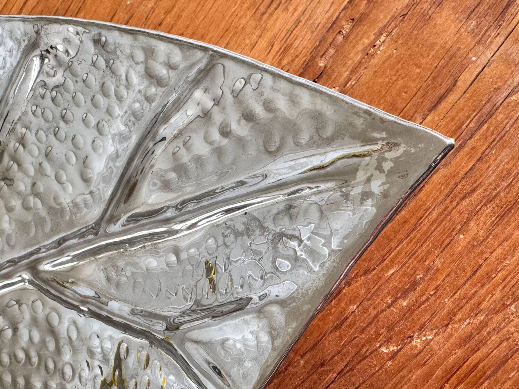 Grand plateau, centre de table en forme de feuille