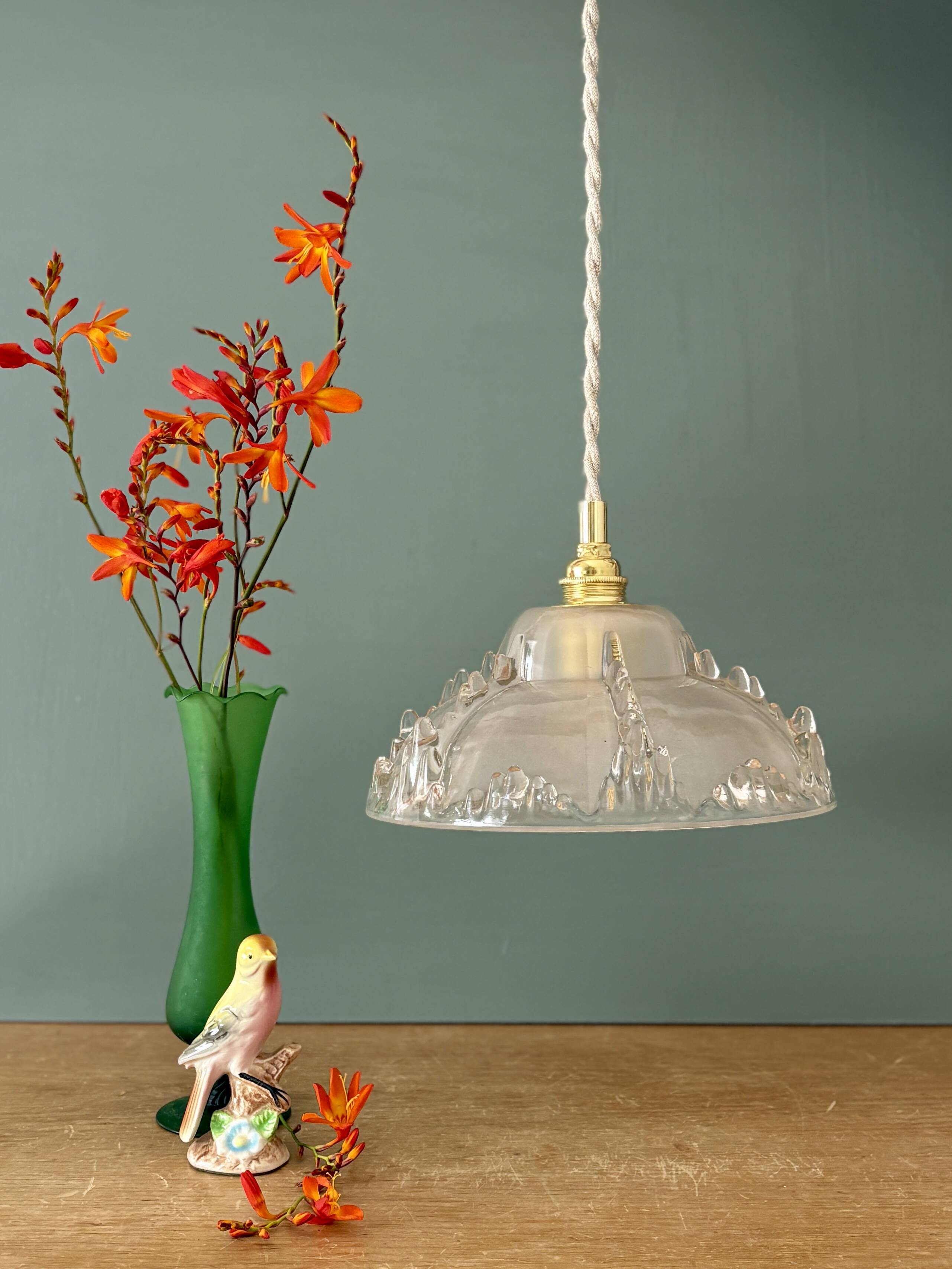Vintage frosted glass pendant light (DF1)