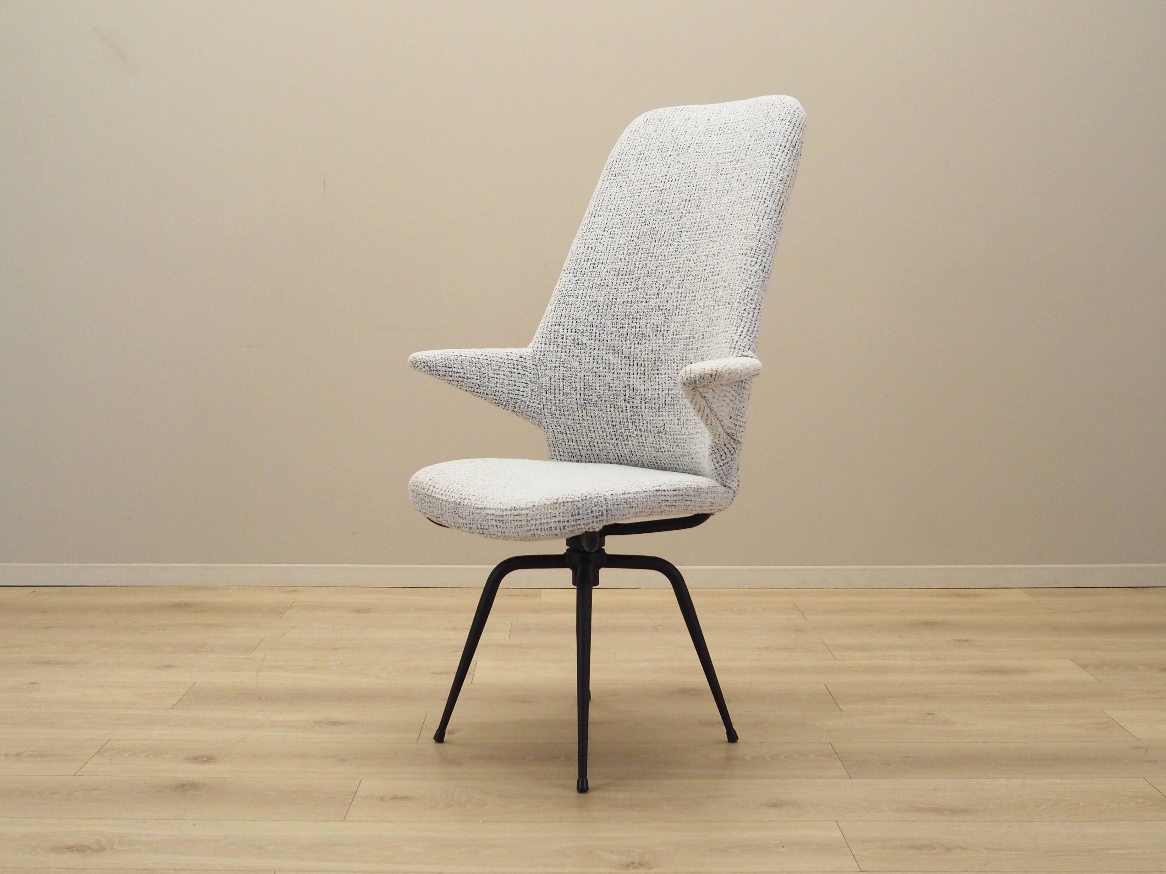 Swivel armchair, Italian design, 1970s, production: Italy