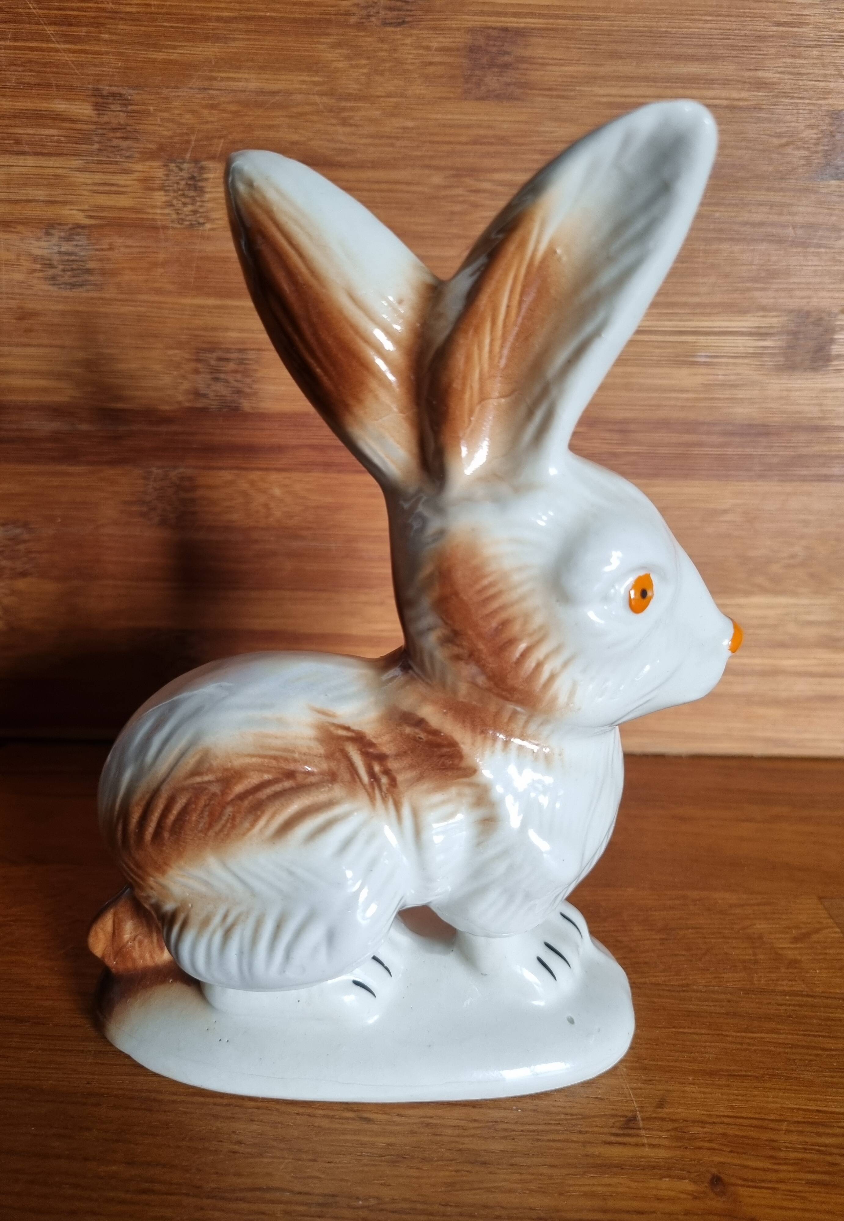 Vintage 1950s ceramic rabbit