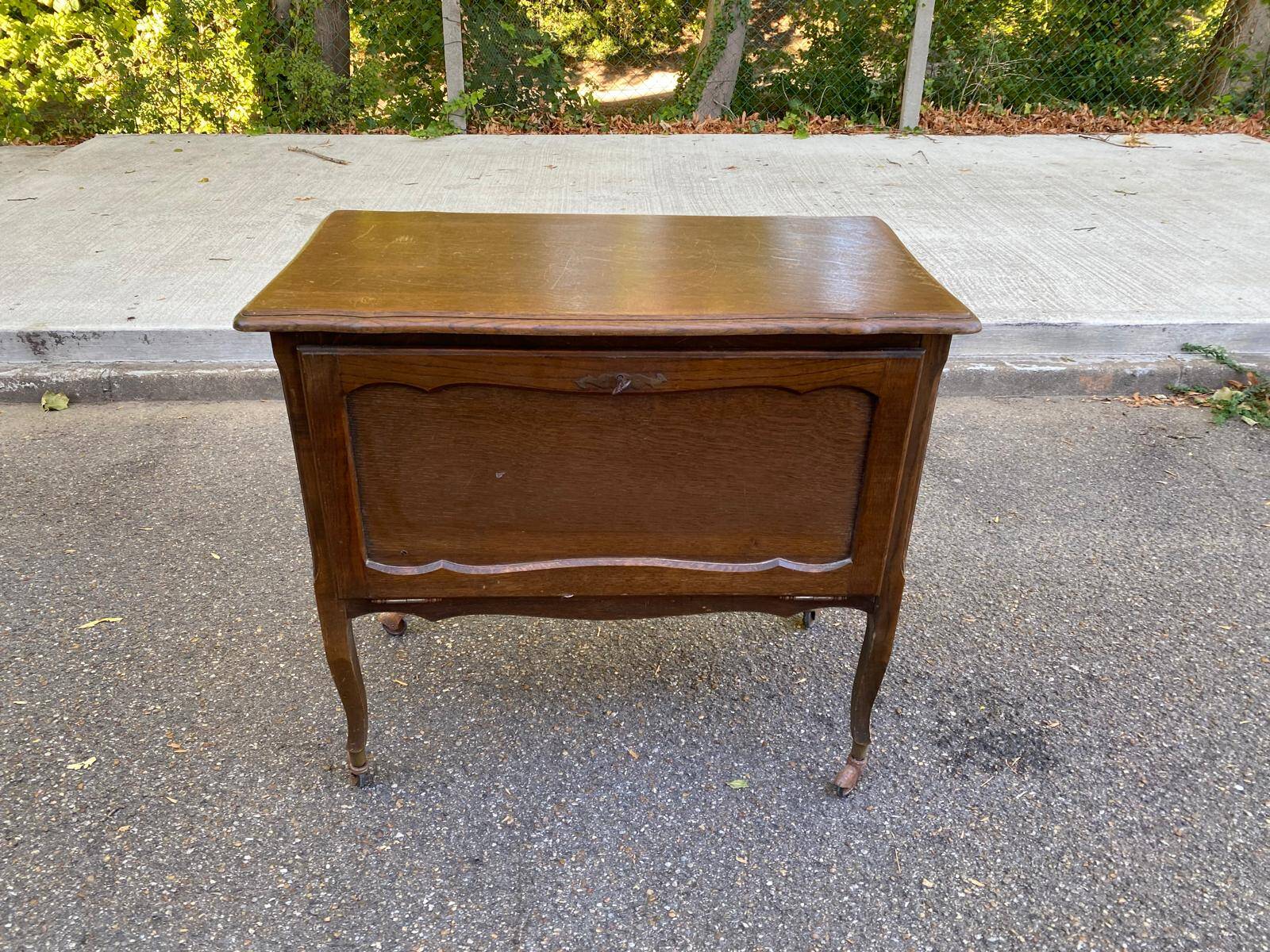 Vintage side table with drop leaf & wheels in Louis XV style