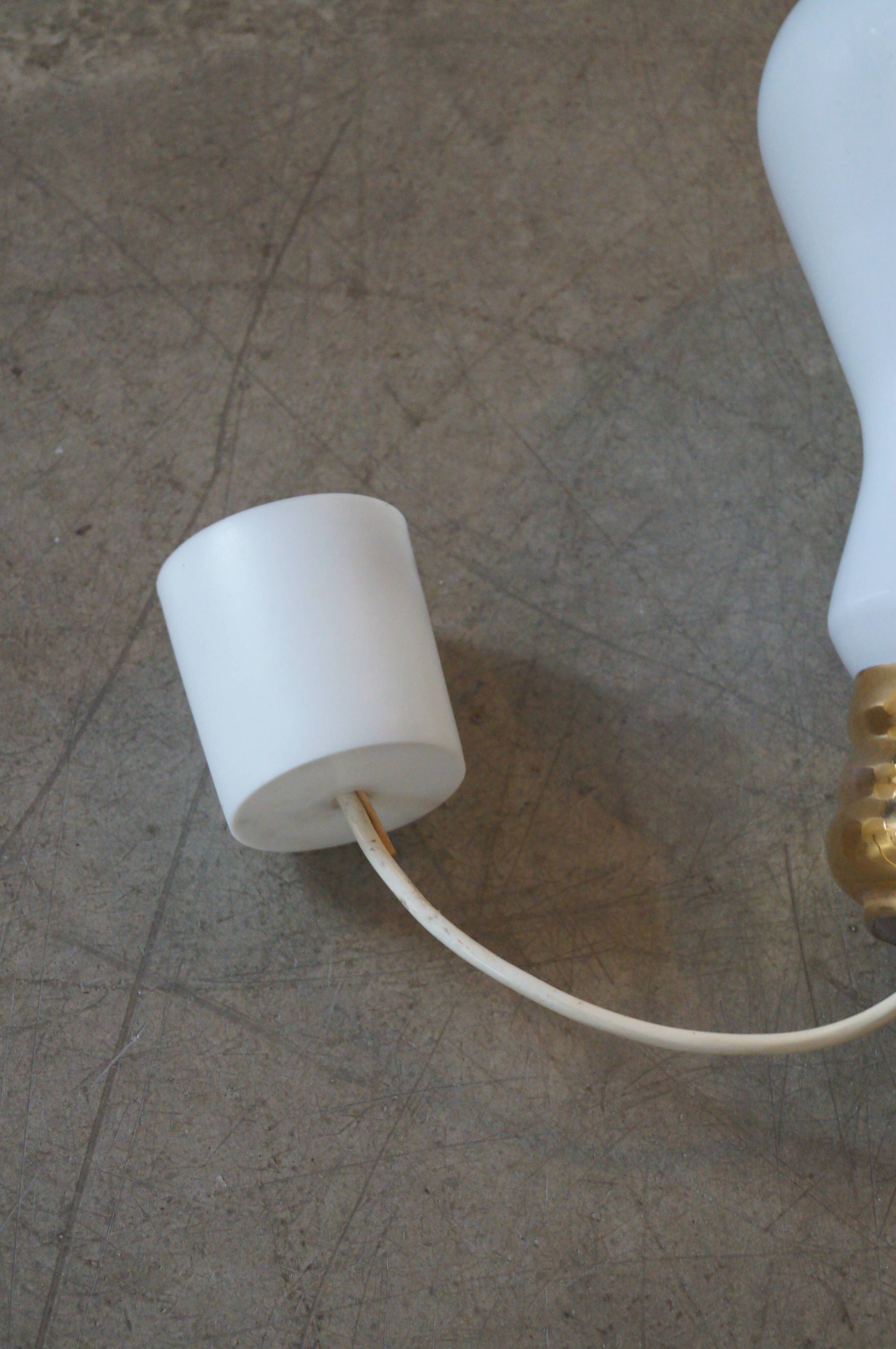 Pendant lamp bulb, 1970