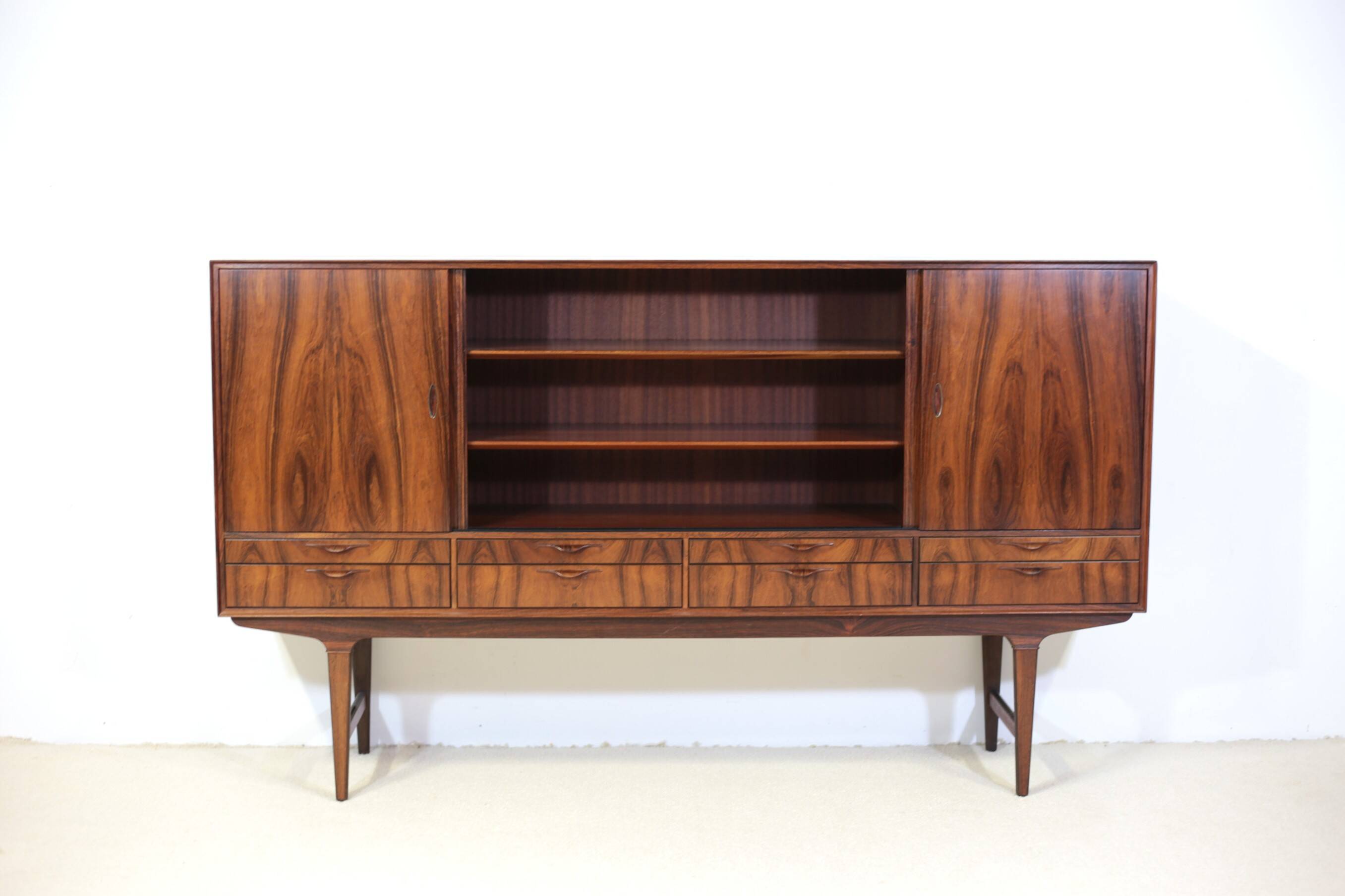 High enfilade in rosewood