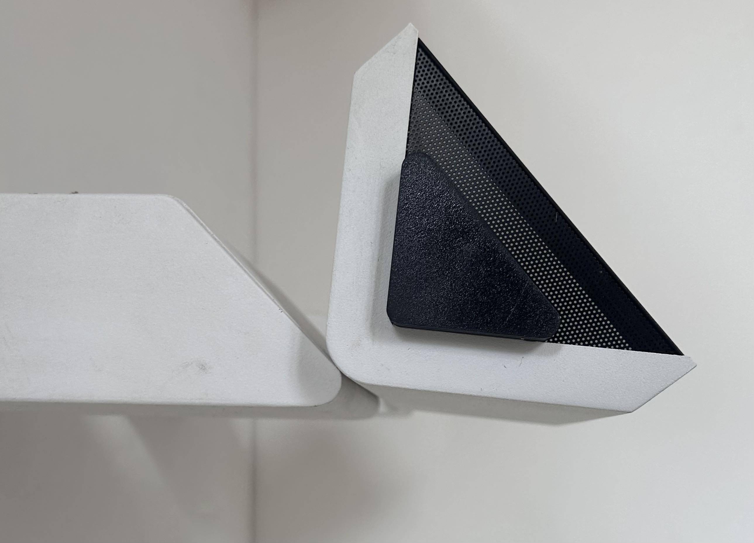 Paire applique orientable vintage, métal laqué noir et blanc, LITA France 1970