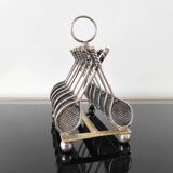 Tennis toast holder