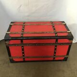 Old mail trunk 1900