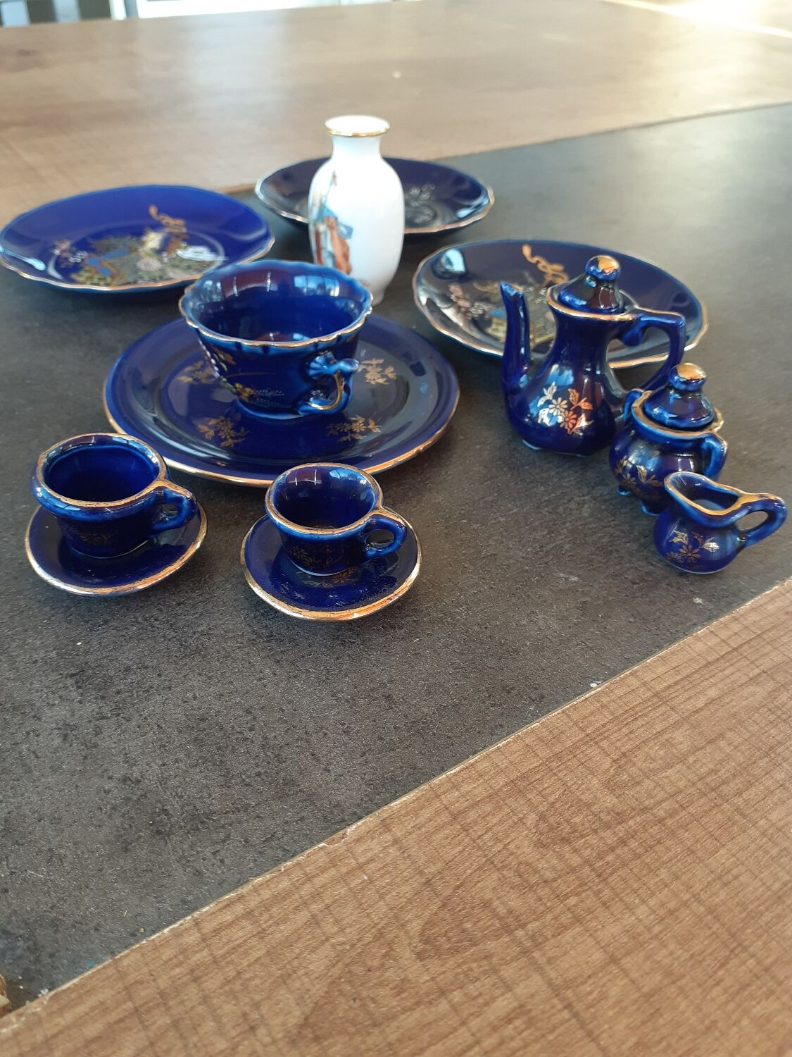 Japanese miniature set