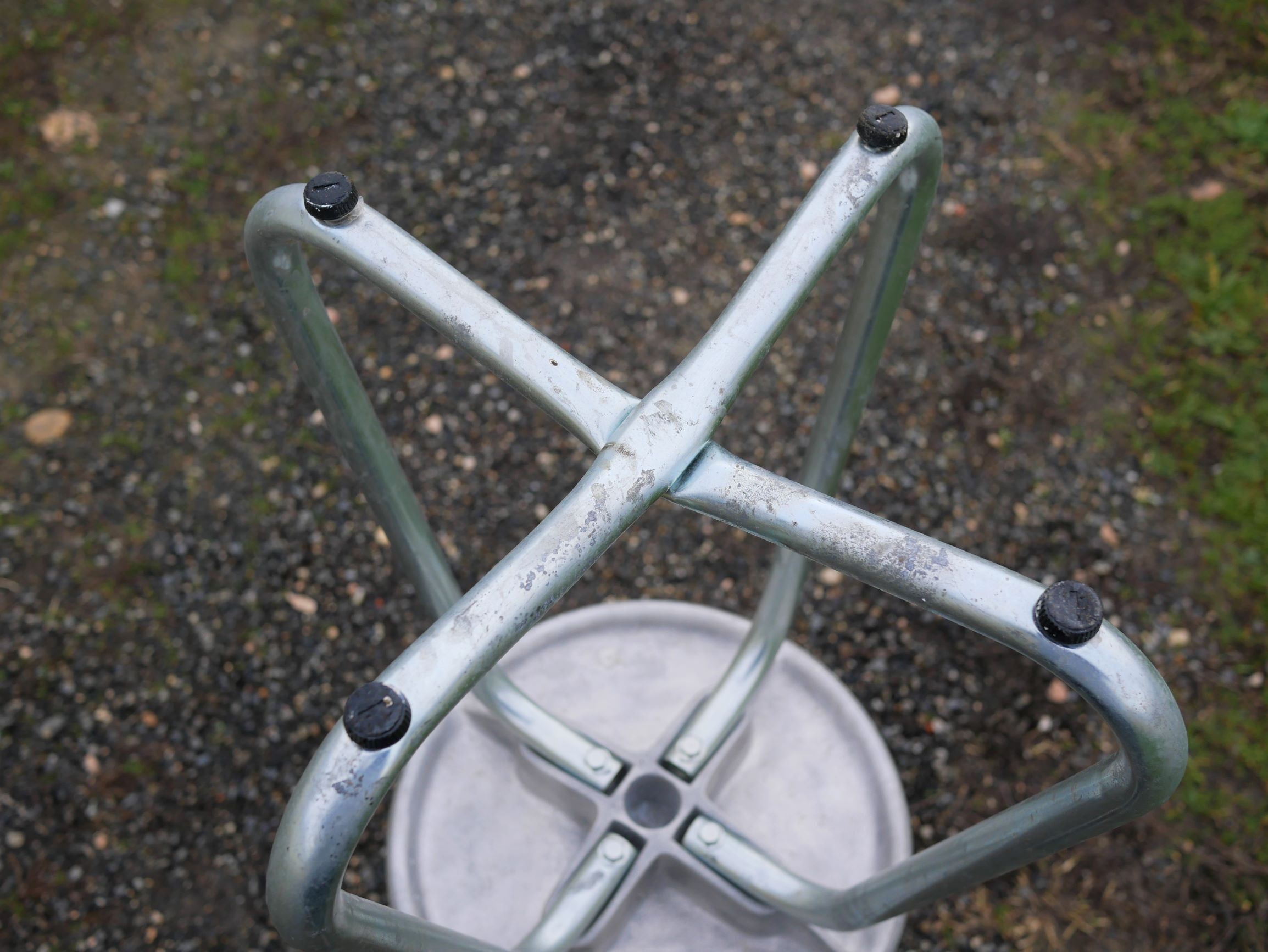 Paire de tabourets industriels