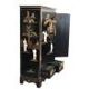Armoire chinoise laquée noire avec incrustations