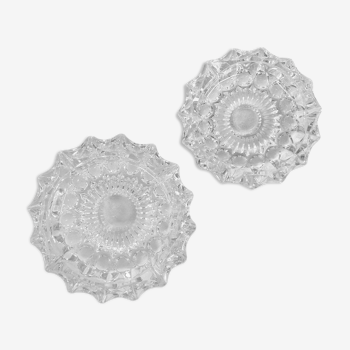 Set of 2 chiseled crystal ashtrays