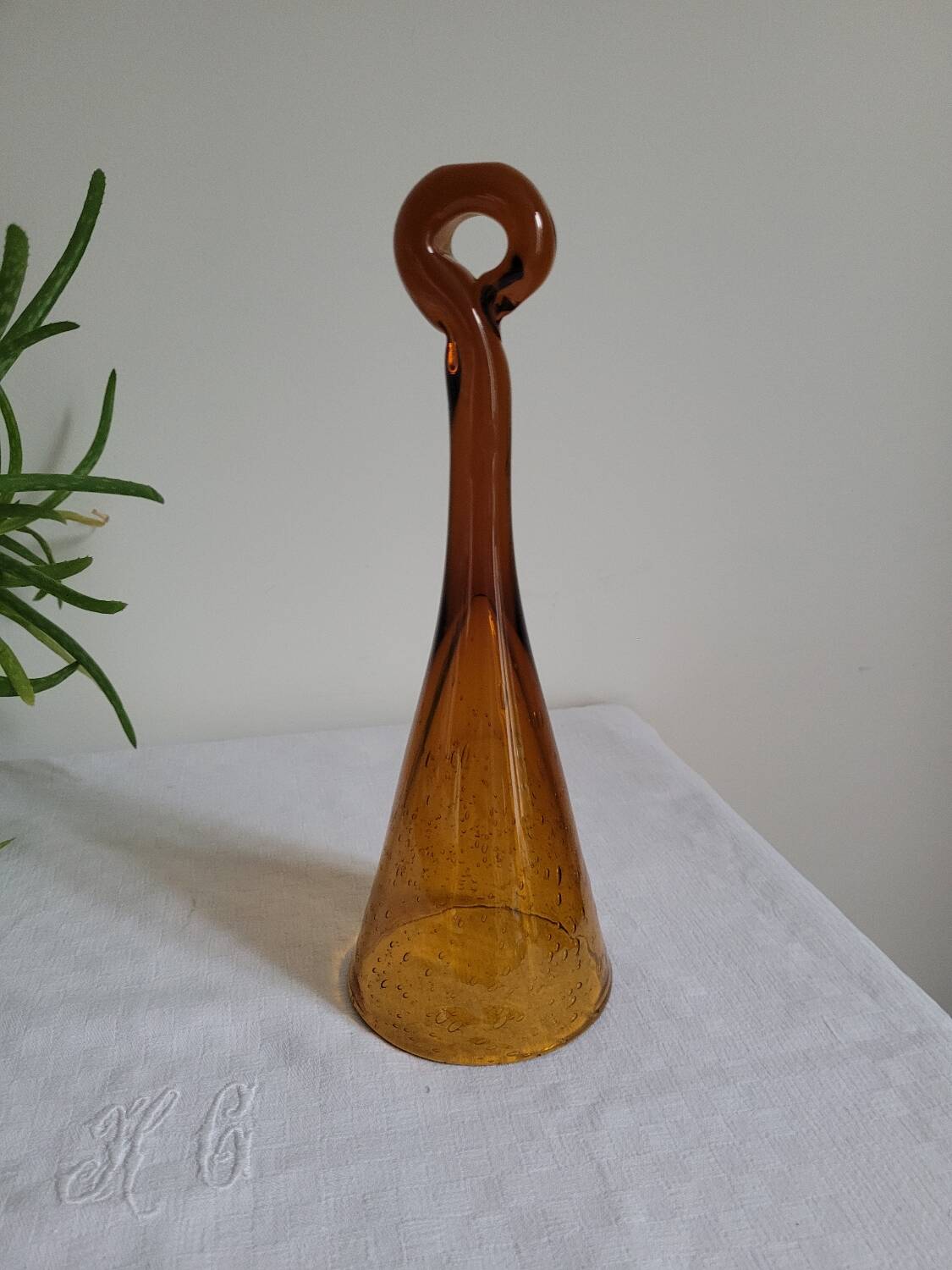 Pomponnette amber champagne Biot