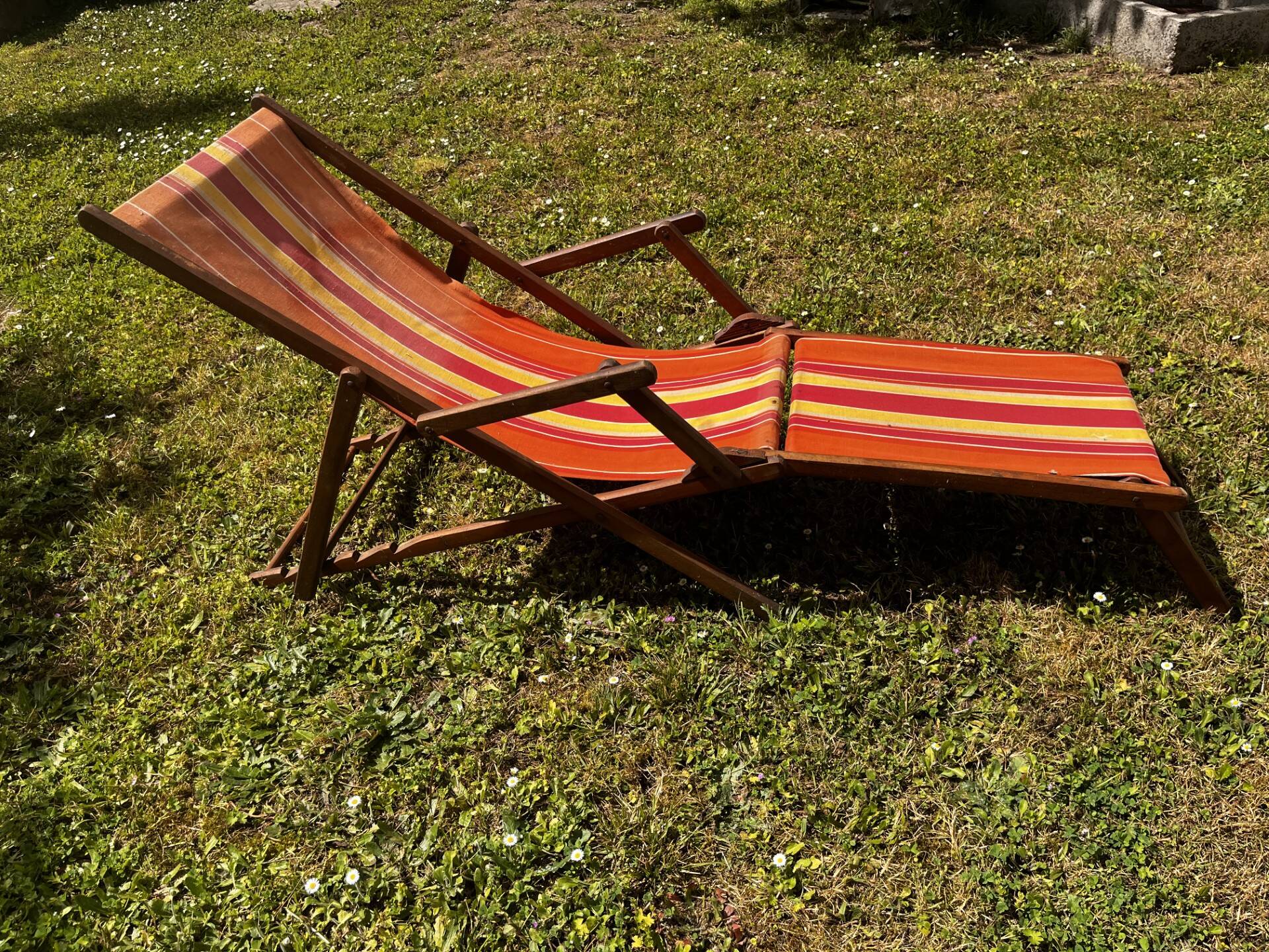 Old deckchair