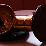 Lampe de table en laiton et bois