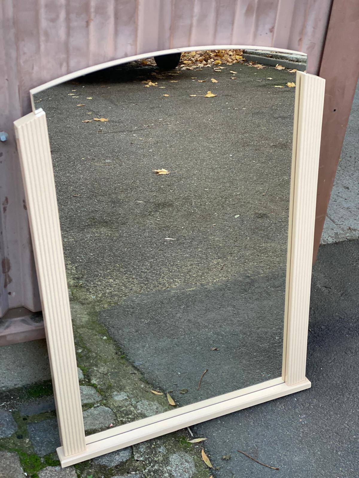 Vintage concave mirror with beige wooden frame 72x87cm