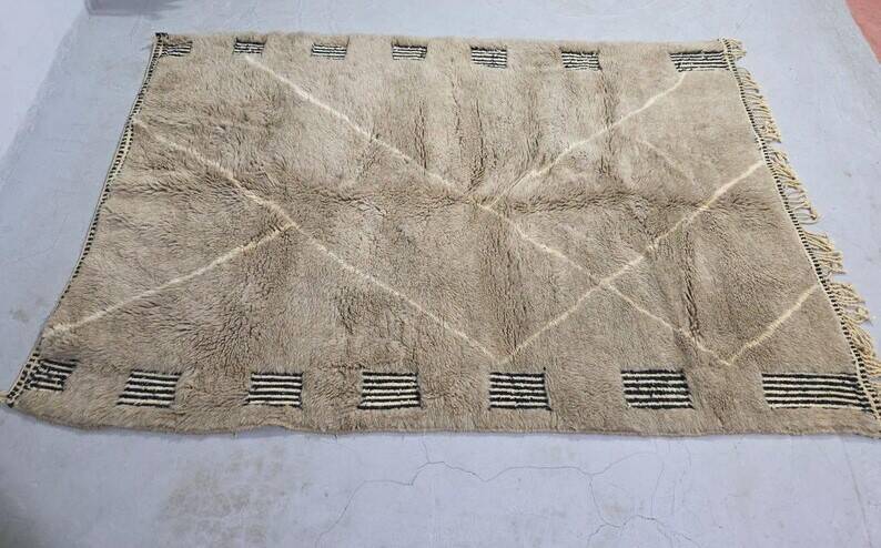 MAGNIFICENT BENIOURAIN RUG, 150/250cm