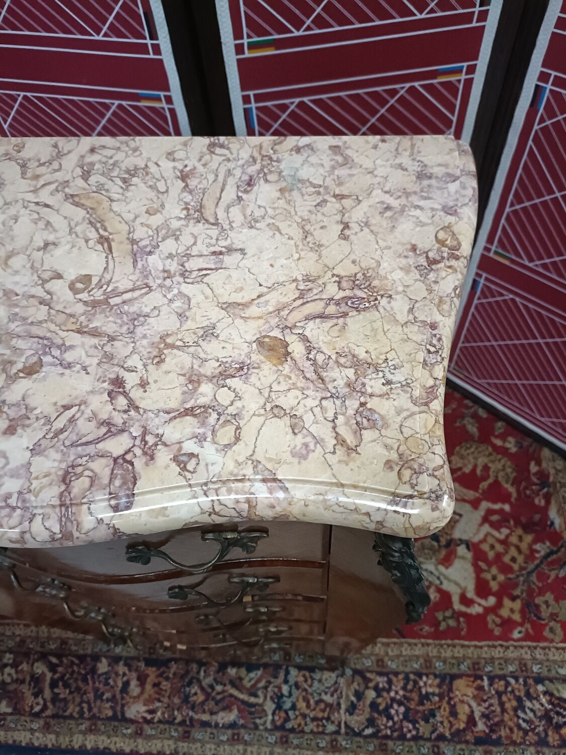 Chiffonier ou semainier style Louis XV, marqueté et marbre