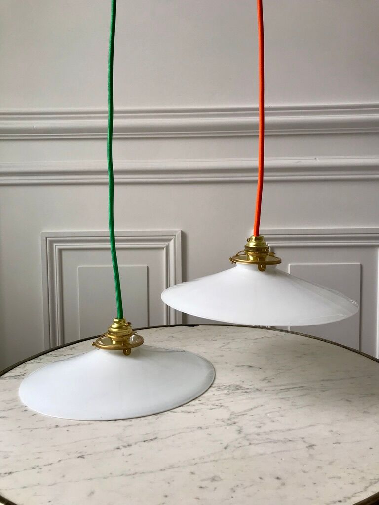Pair of suspensions in smooth opaline colored thread early twentieth century