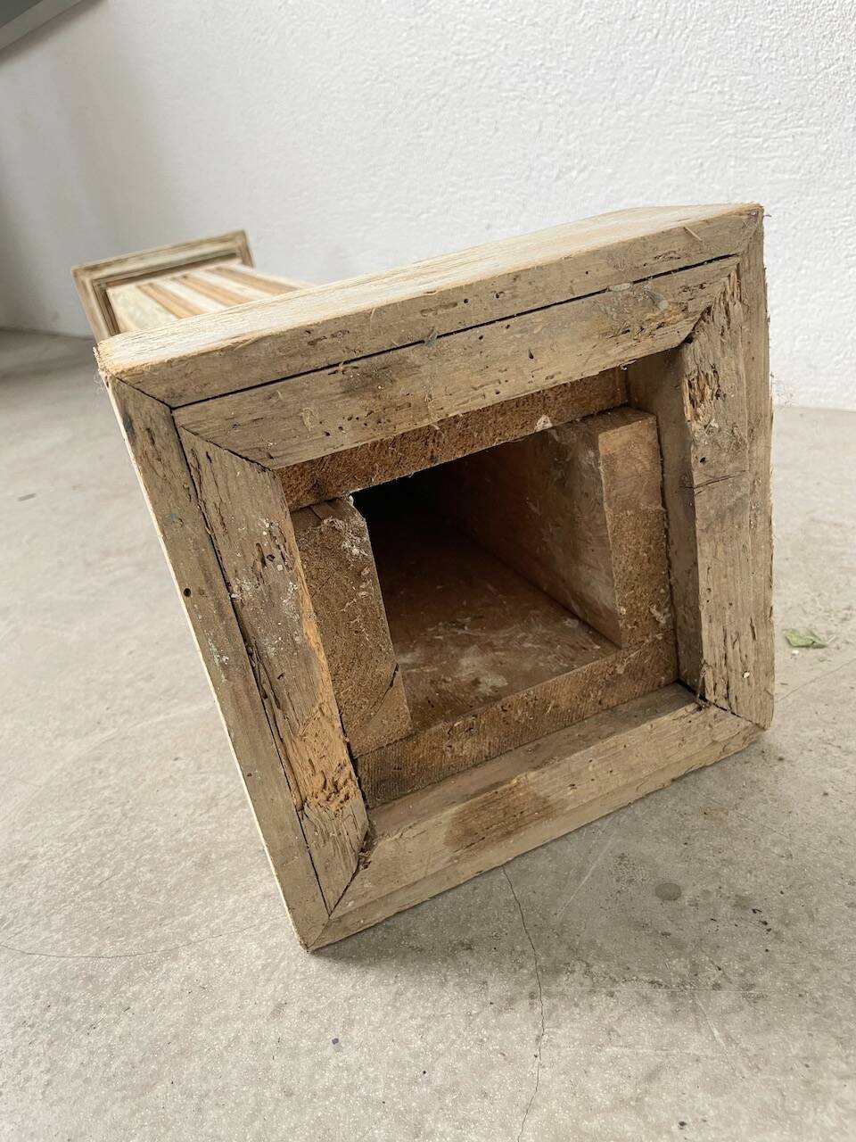 Wooden pedestal column 1900