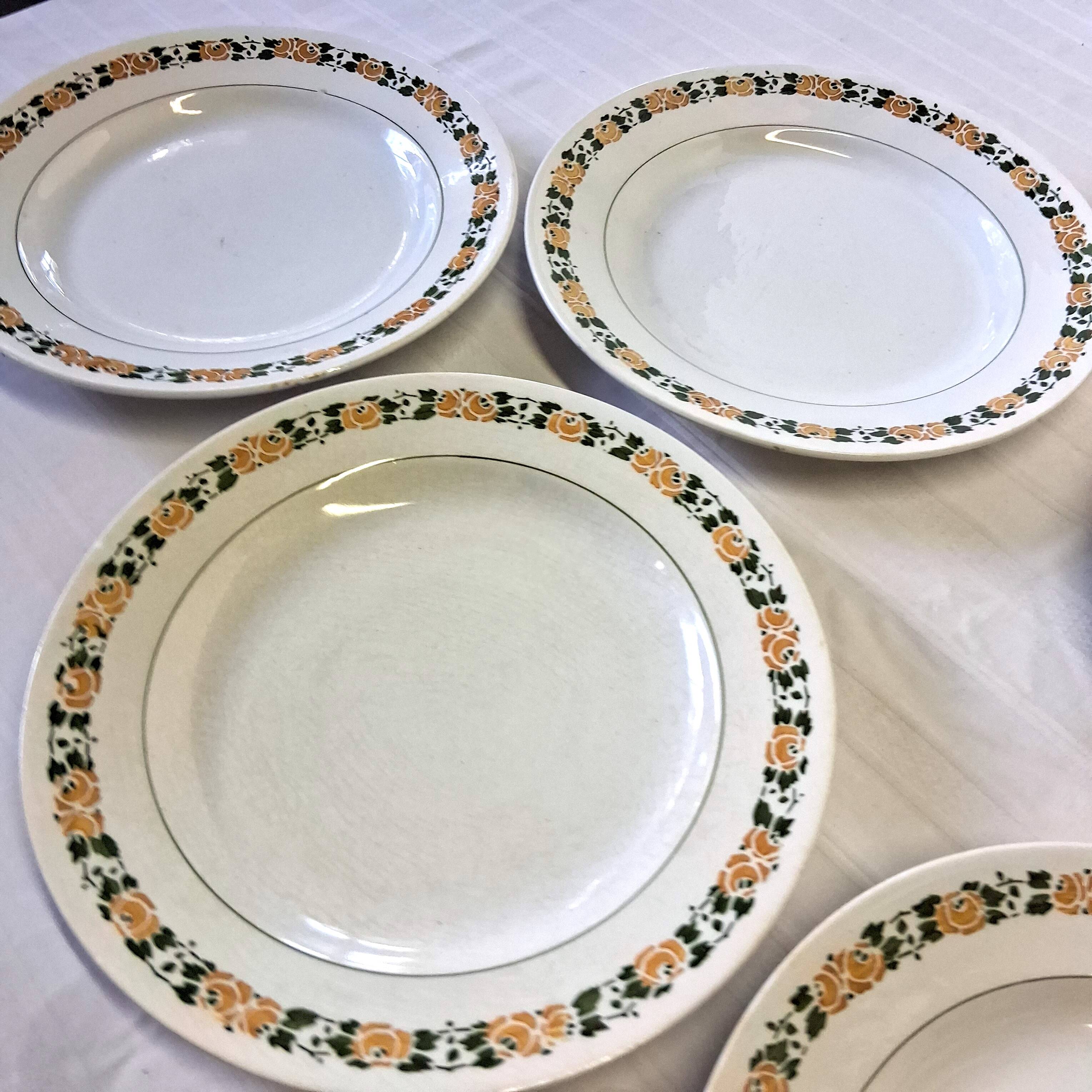 6 Villeroy & Boch dinner plates in good condition
