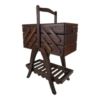 Worker / Vintage Wood Sewing Box