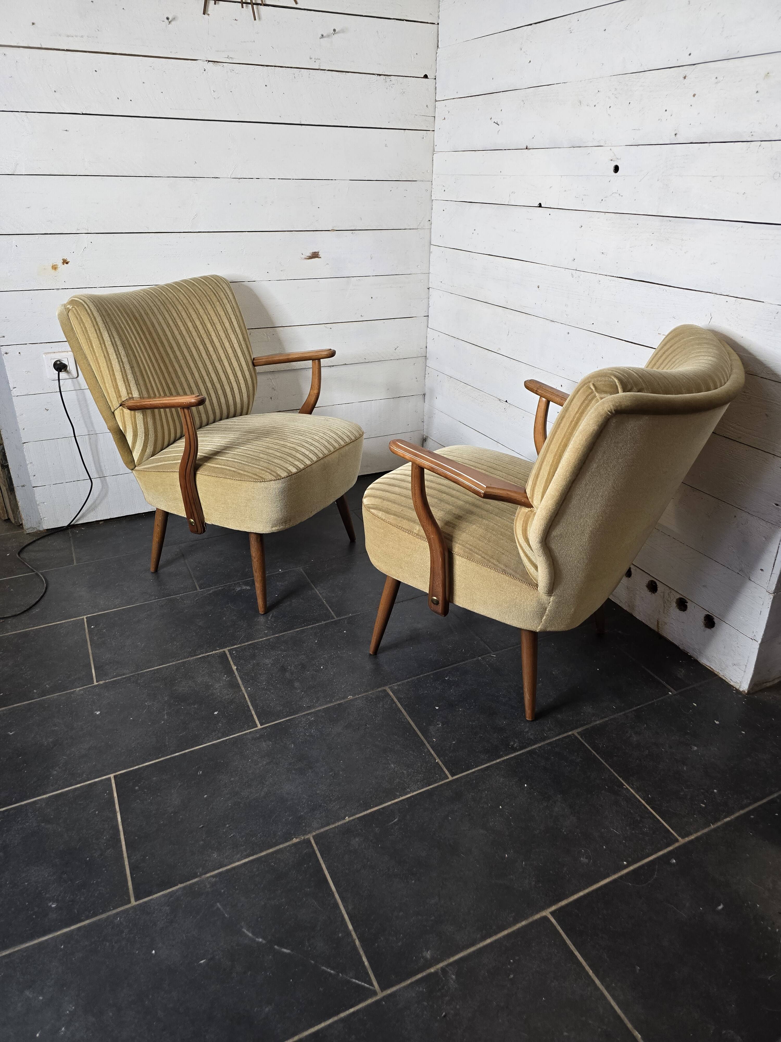 Paire de fauteuils cocktail