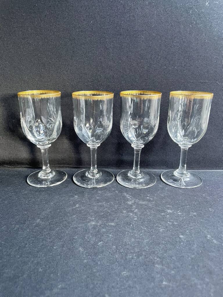 4 Daum port glasses with gold putoises