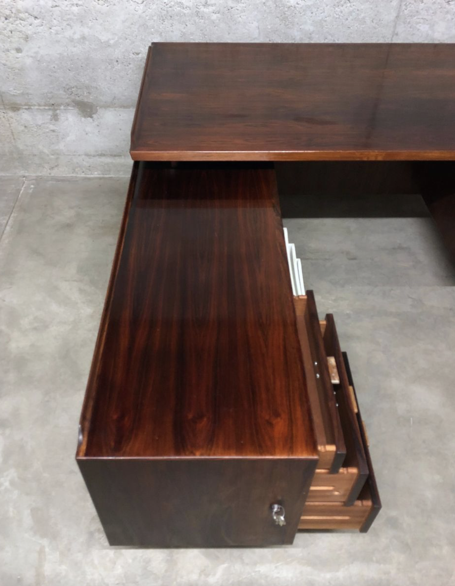Bureau danois en palissandre par Arne Vodder pour Sibast Møbler
