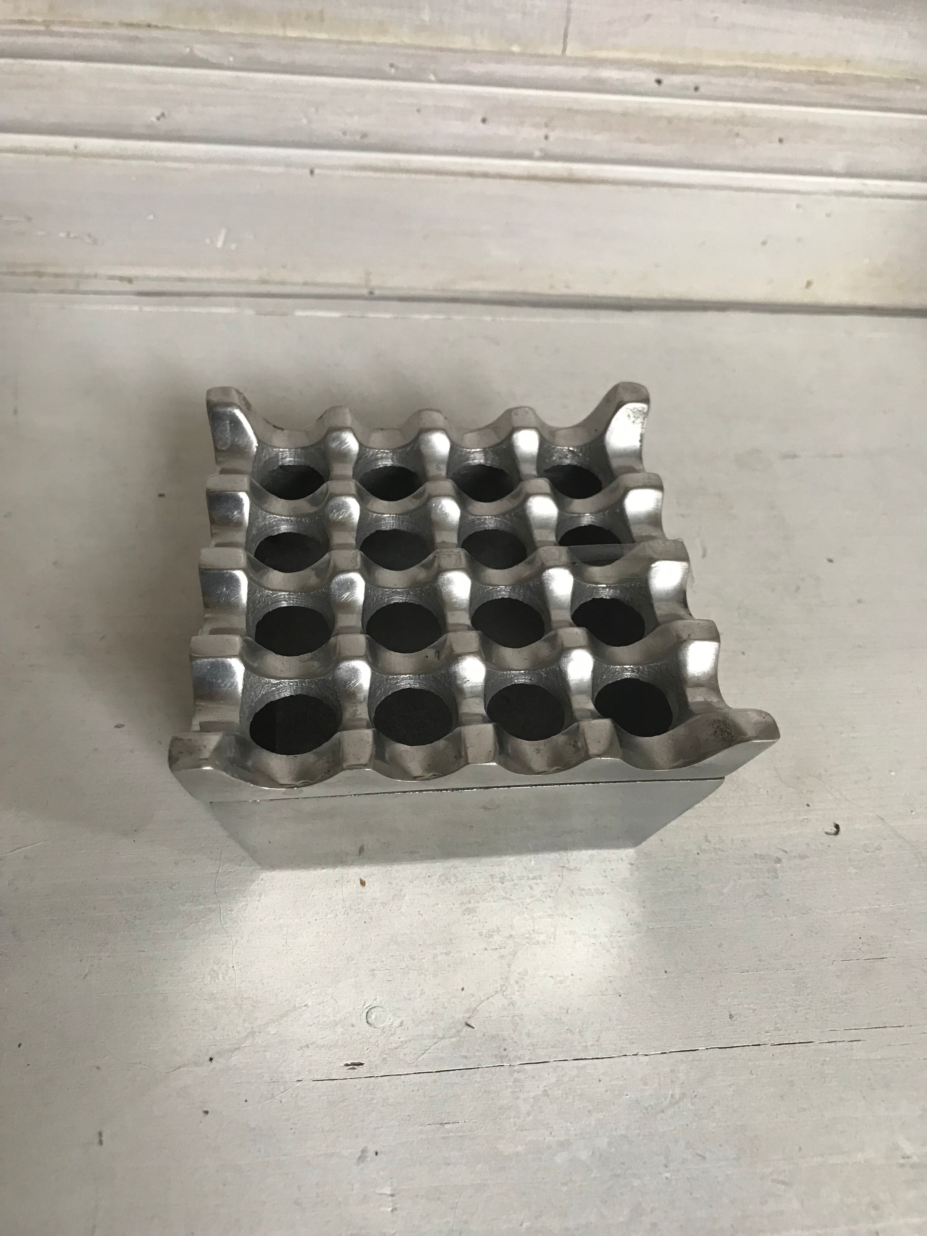 Design ashtray in cast aluminum