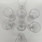 8 grands verres en cristal de Baccarat, modèle Champigny.