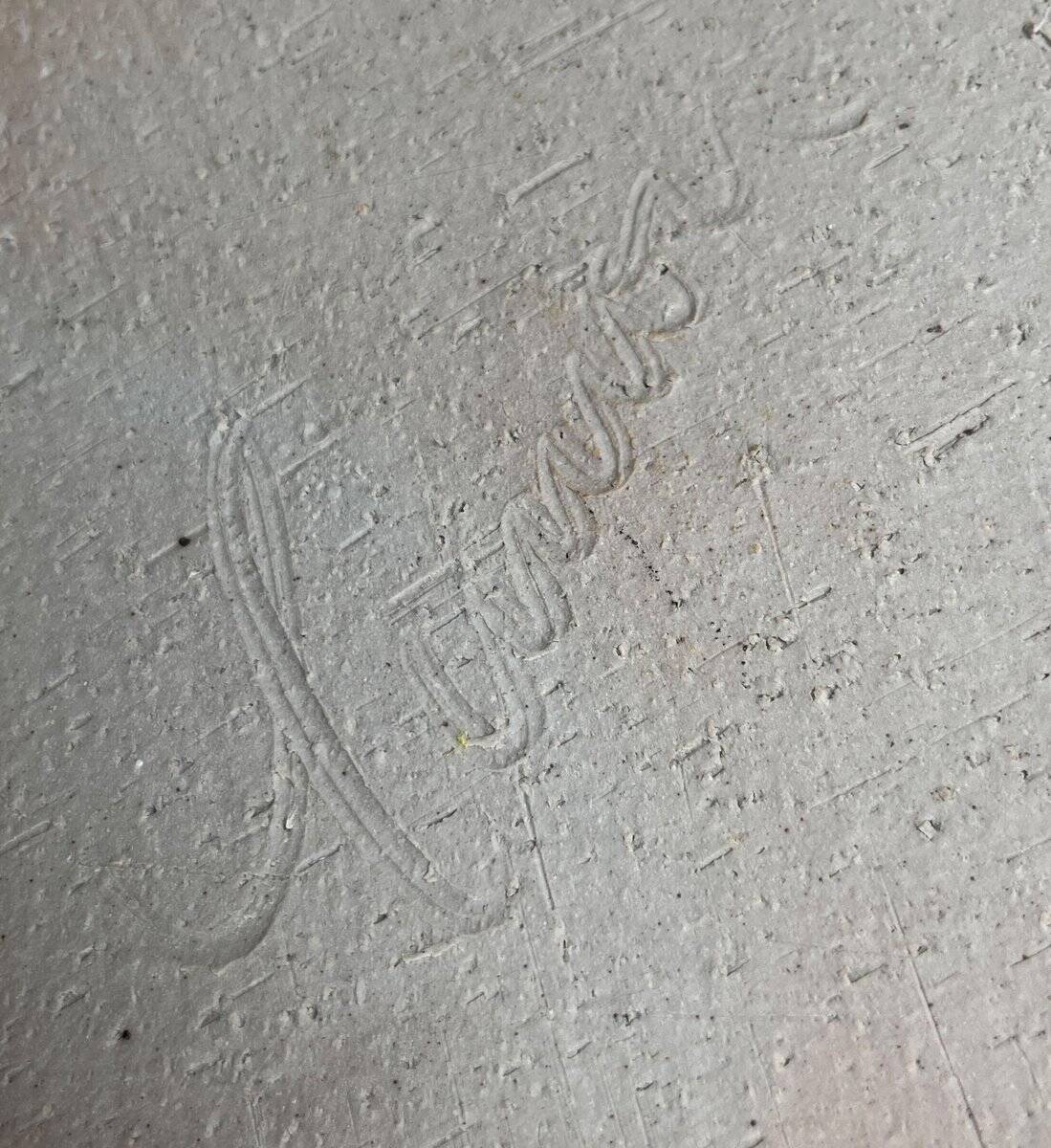 Mid-century modern minimalist studio pottery bowl from Pottestuen Keramik Frederikshavn, 1960s.