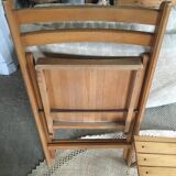 Lot of 2 folding chairs