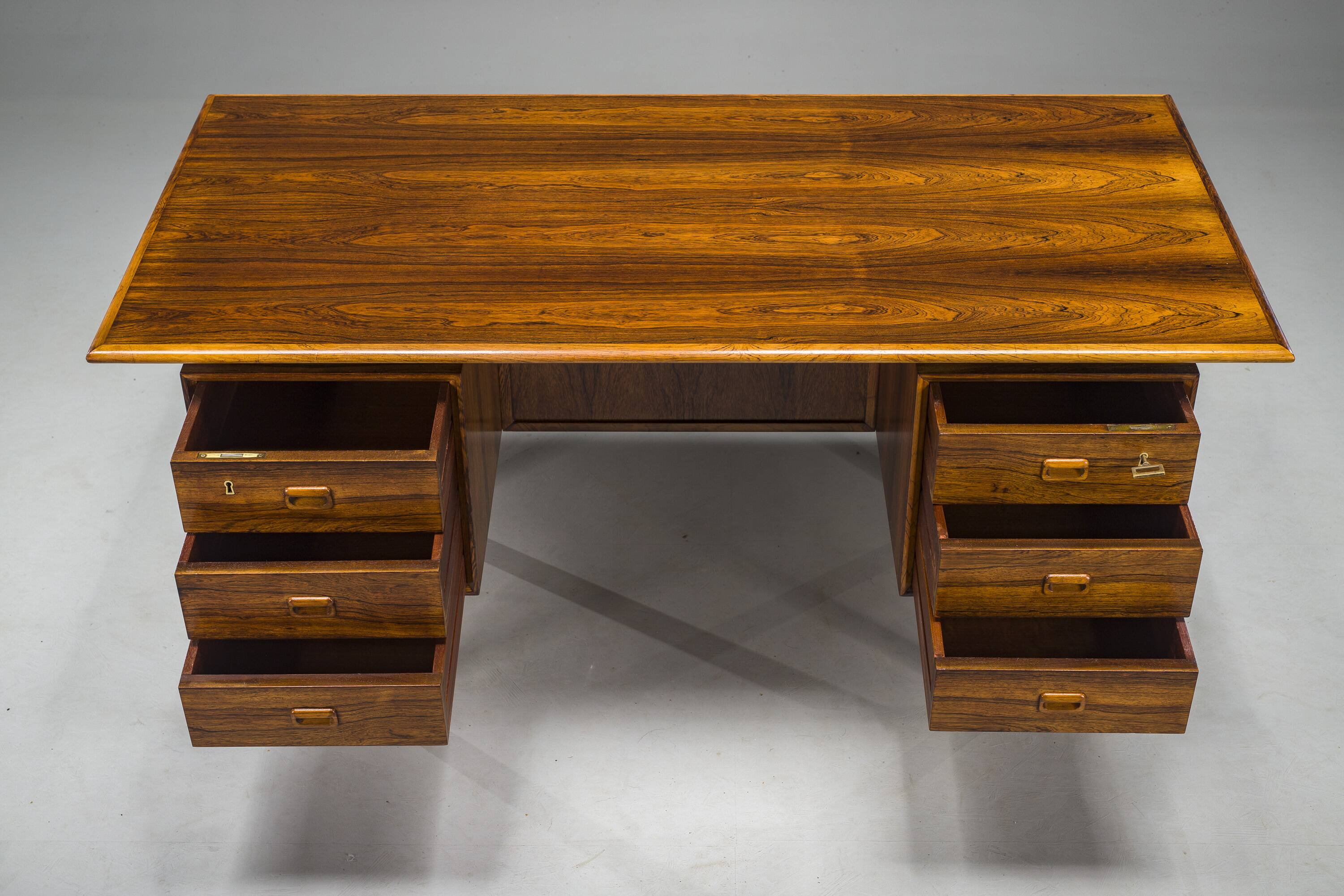 Bureau en palissandre, 1960
