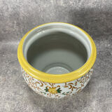 Pot/Cachepot. Italian Renaissance Majolica ceramic. Asiatic style