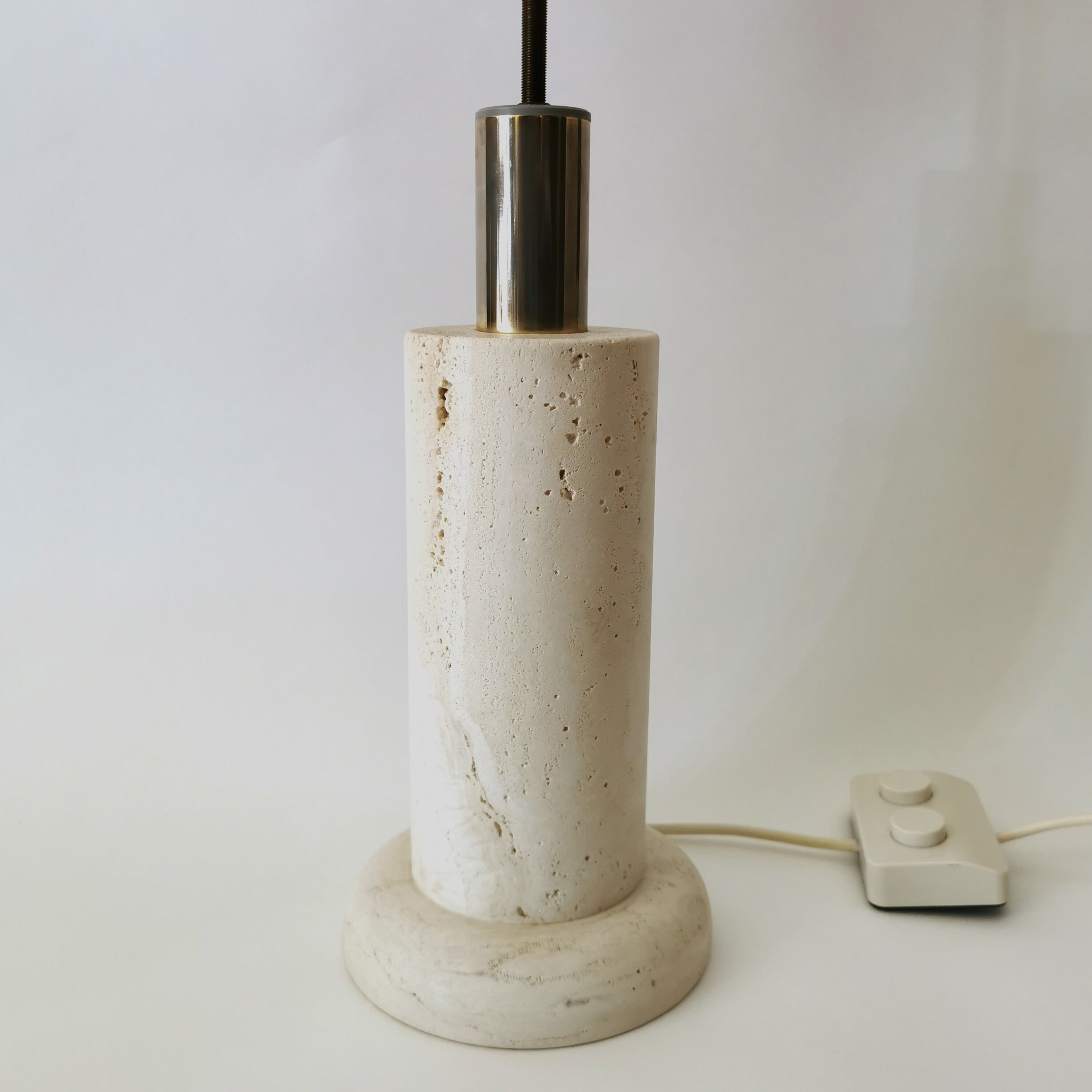 Pair of travertine lamps with three lights, Italy, 1970
