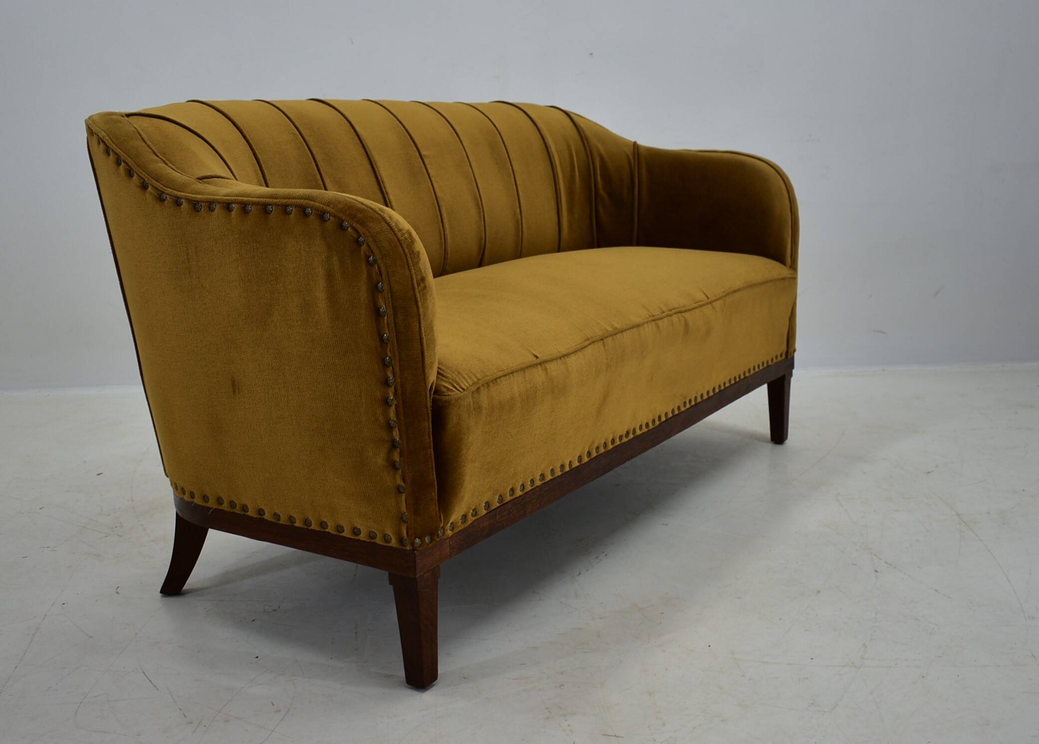 1930s Art Deco sofa, Czechoslovakia