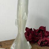 Vase in opaque glass paste