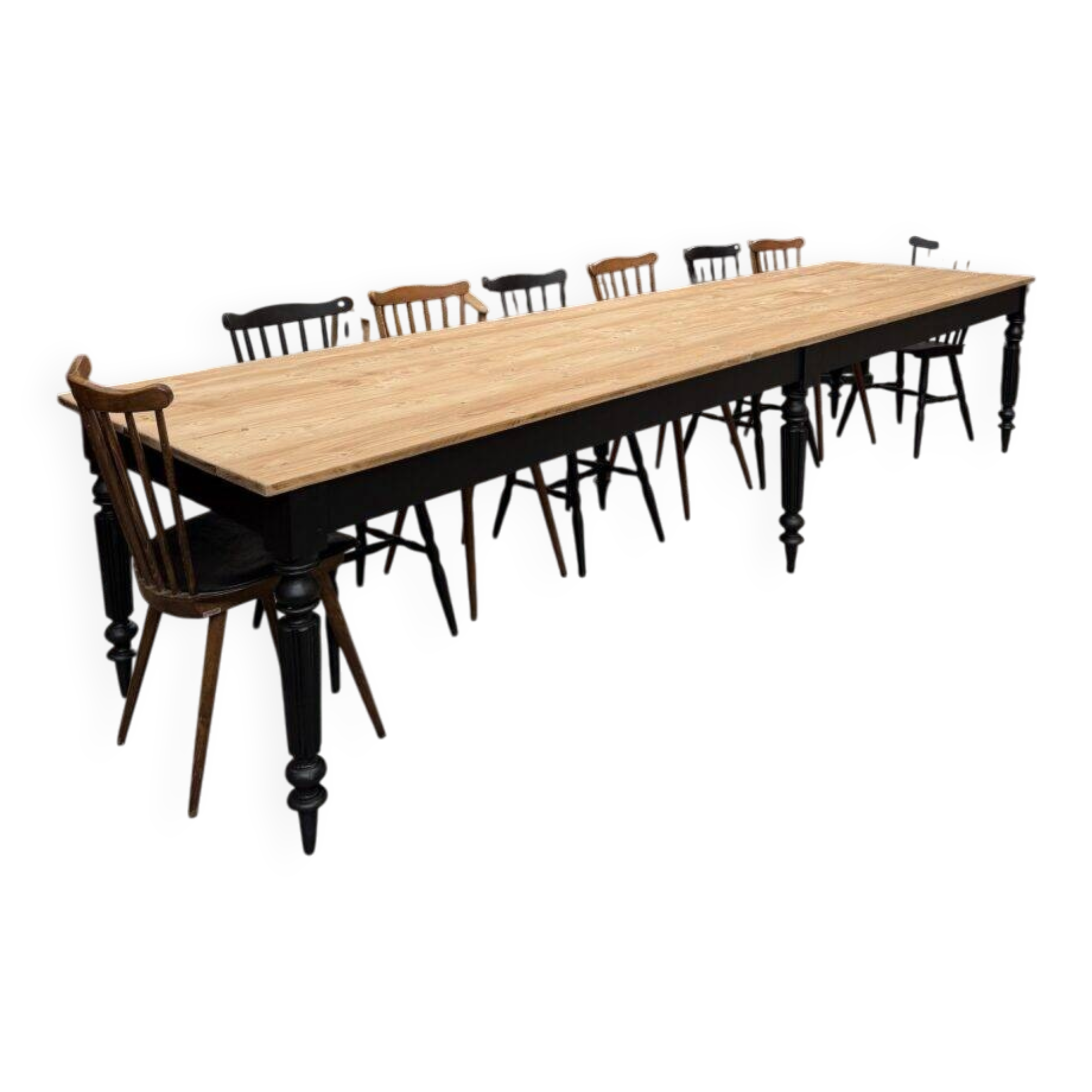 Large community table