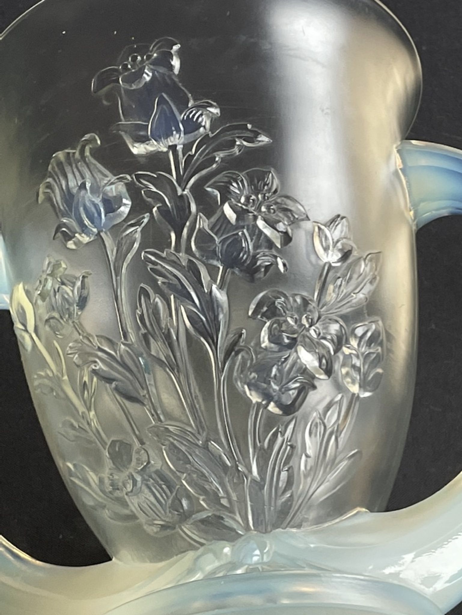 Large vase with 2 Art Deco handles signed Verlys