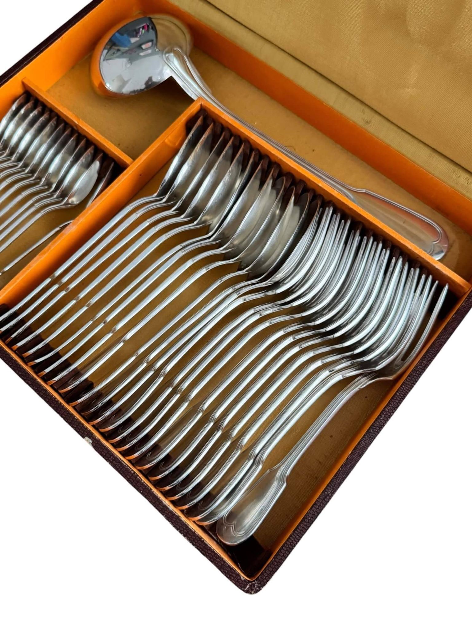 Vintage Ercuis cutlery set of 37 pieces, Chinon model.