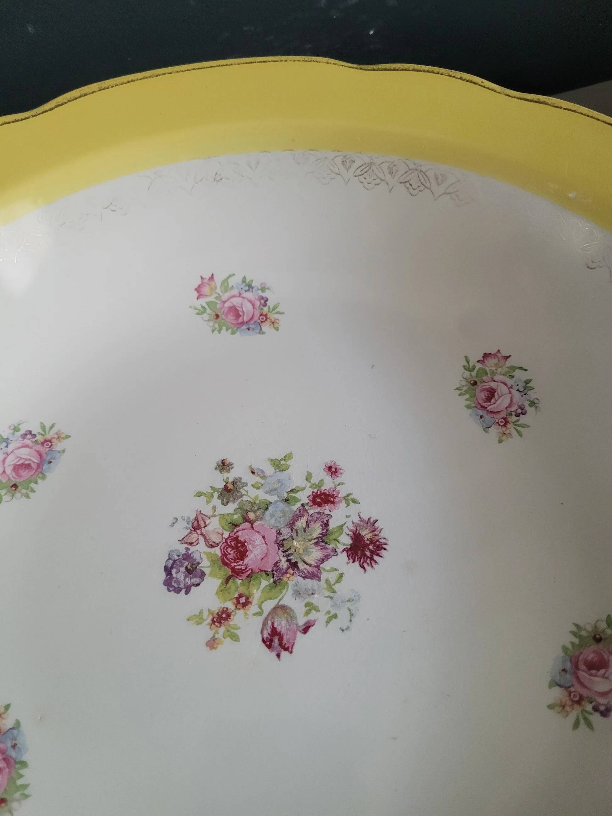 Soup tureen and 3 dishes Digoin & Sarreguemines model Graziella - Ref 921
