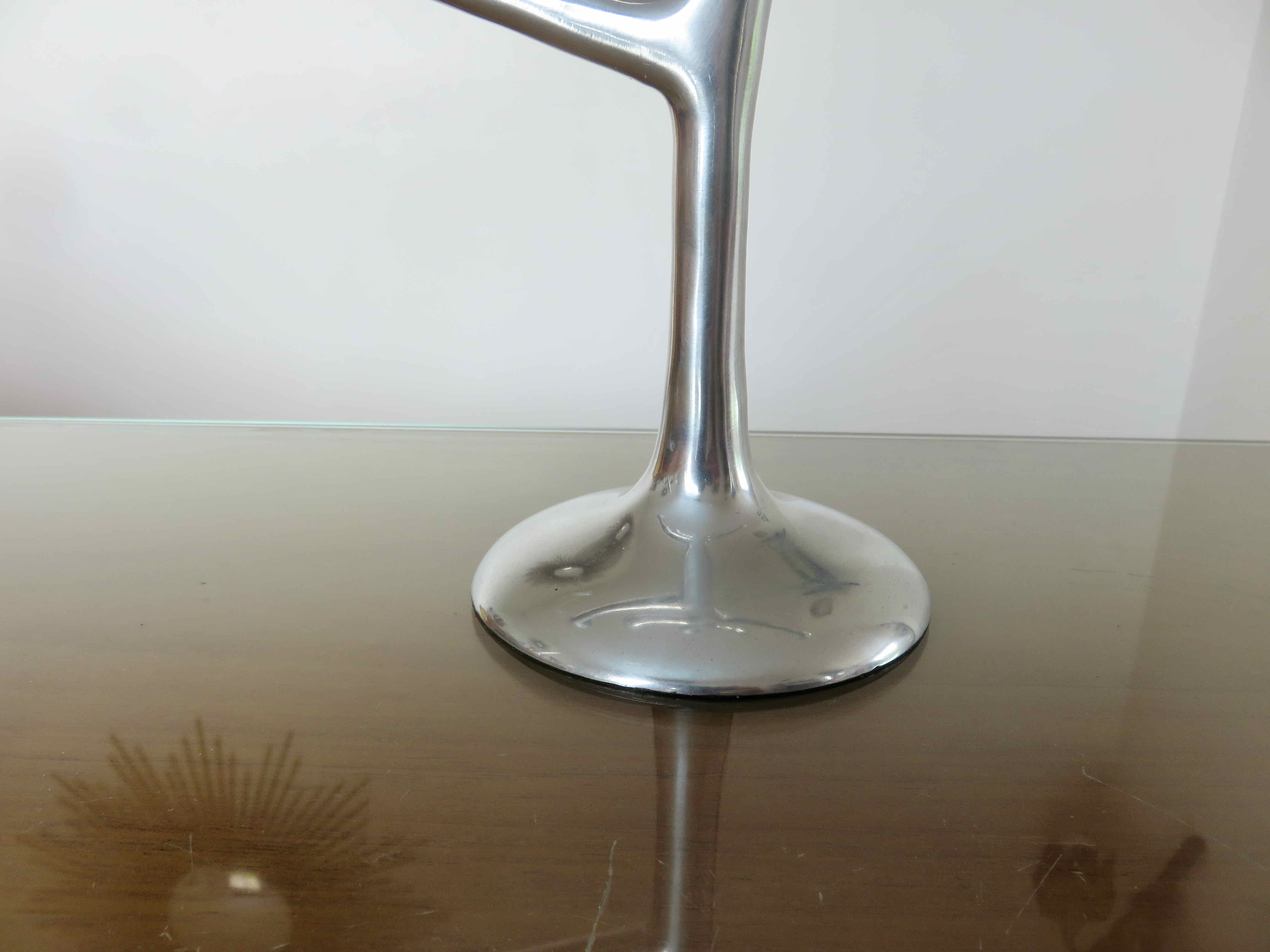 Modernist candle holder, free form, cast aluminum 70s