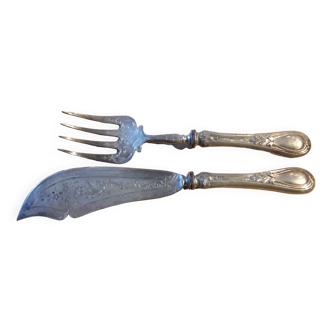 Fish serving cutlery