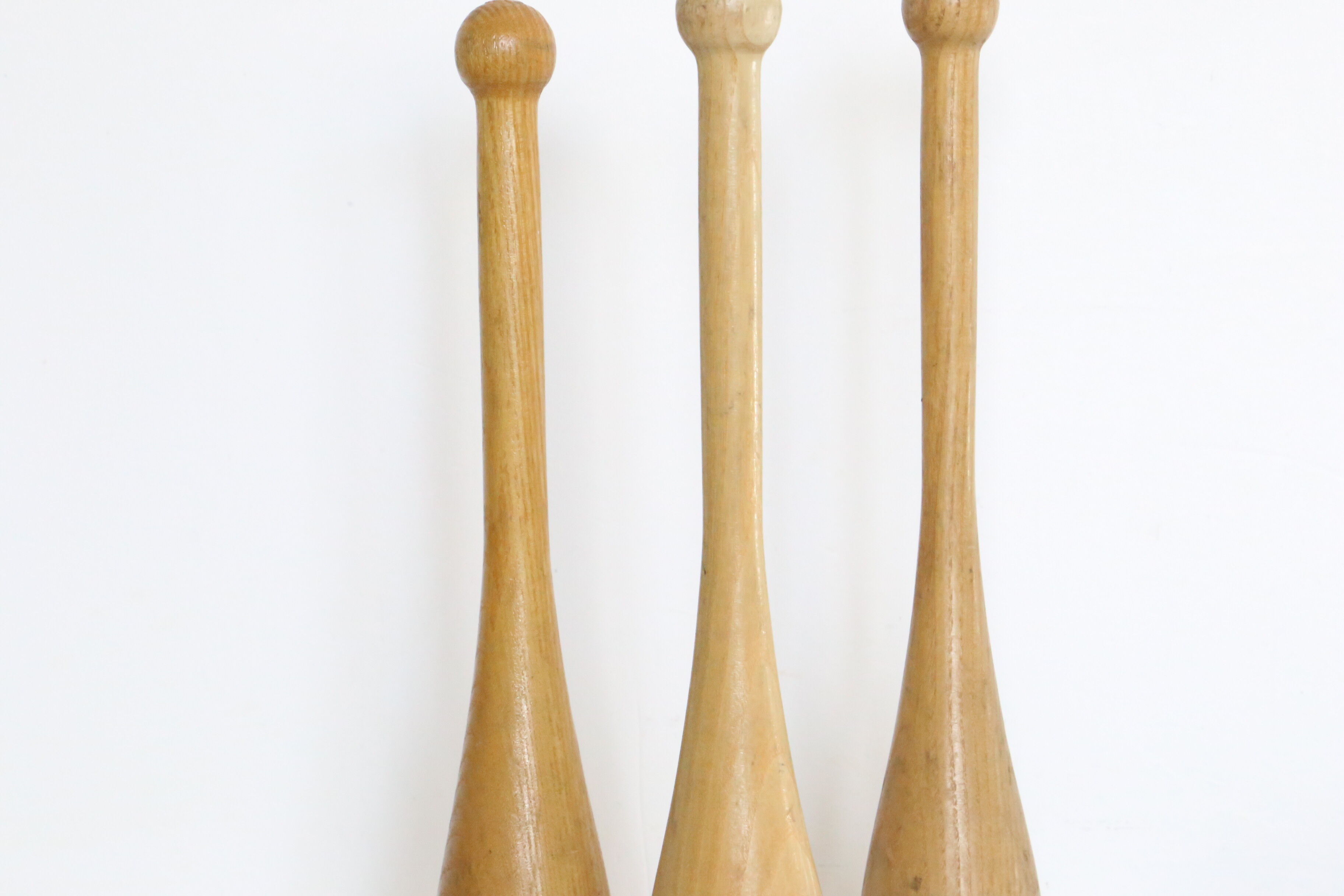 Set of 3 vintage juggling pins, beech wood, vintage