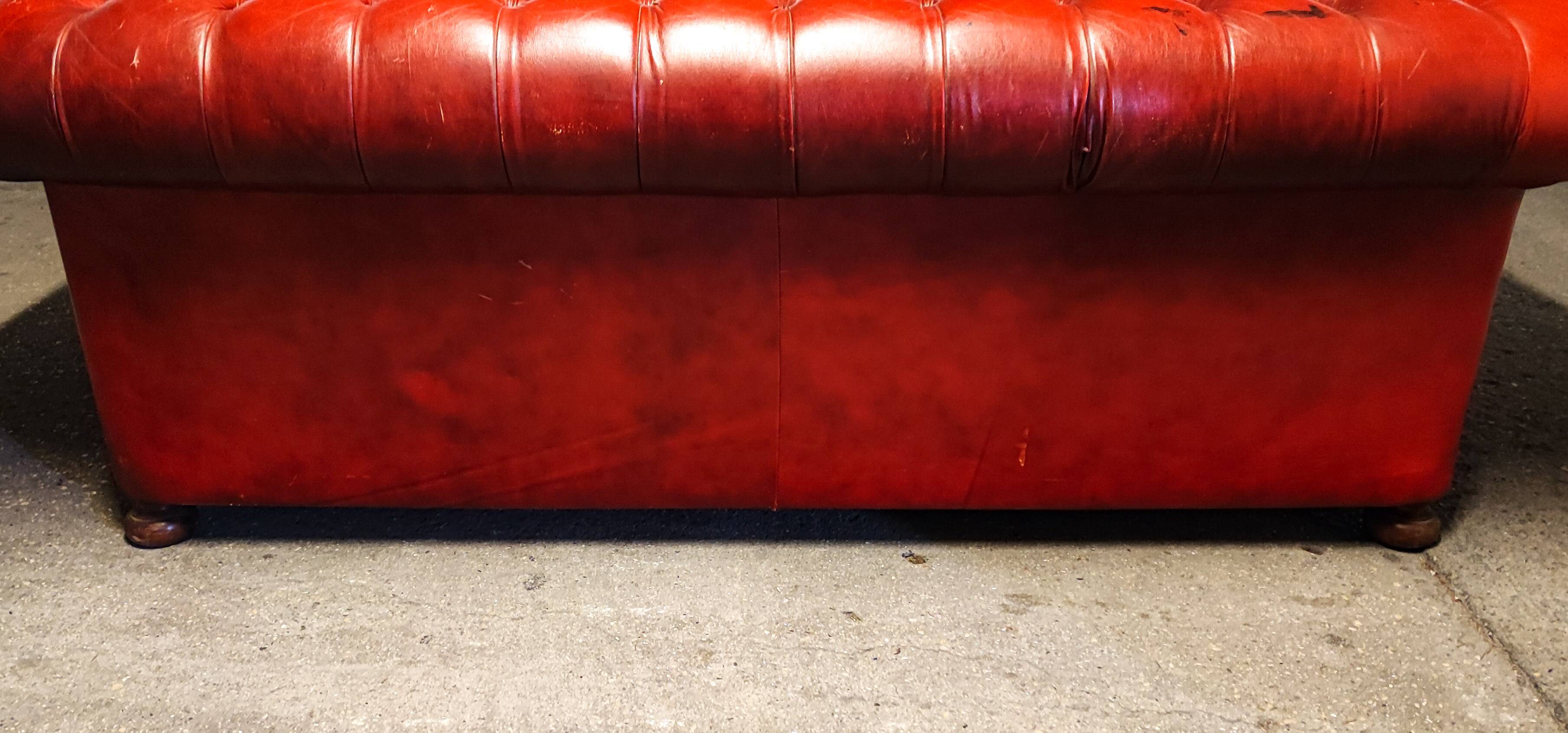 3-seater Chesterfield sofa in red leather