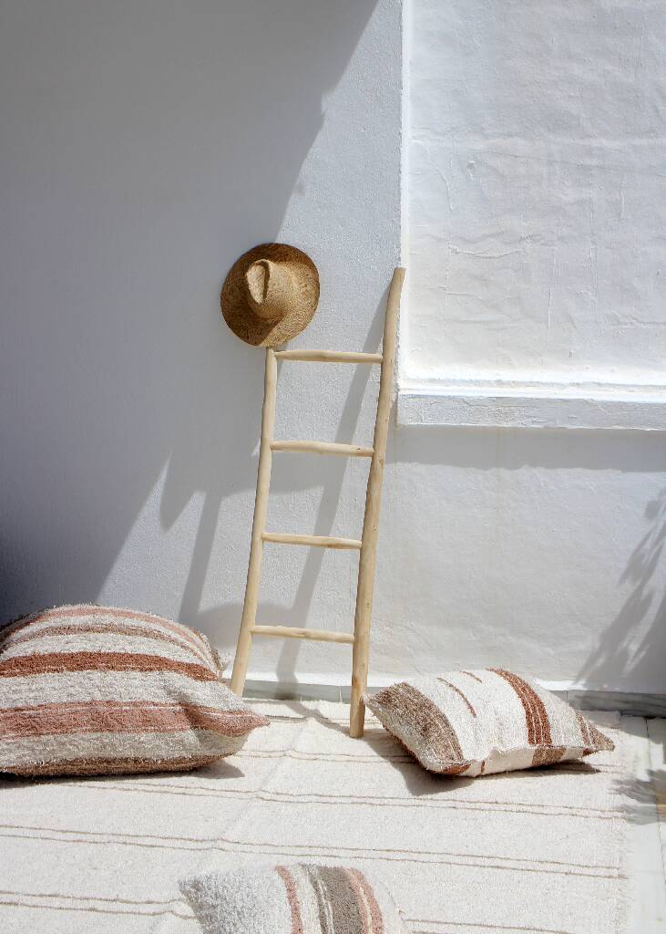 Handwoven rug - White with beige lines - recycled cotton - 170 x 240 cm